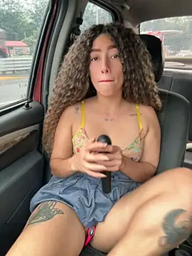 roxyrougee webcam