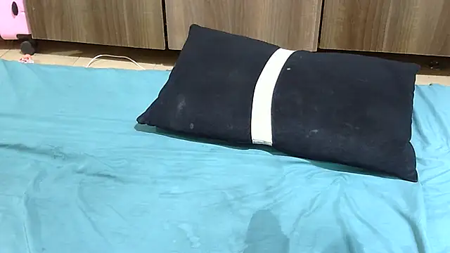 RawHoneyXo- webcam