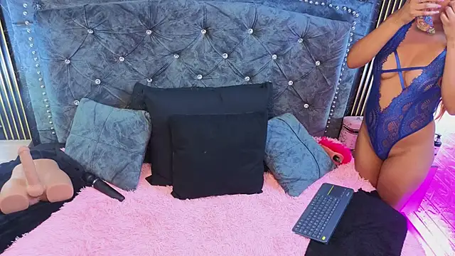 AlexandraNoxx webcam