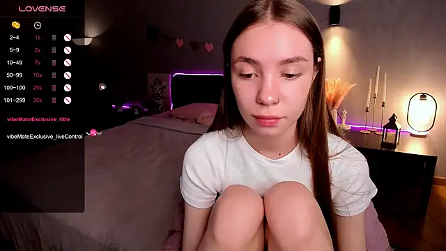 MilliBrown_ webcam
