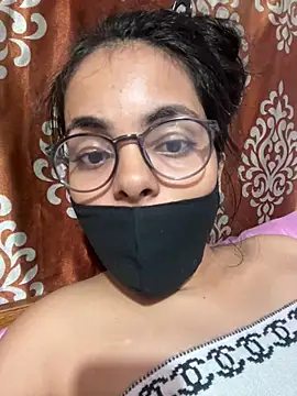 Sandhya_77 webcam