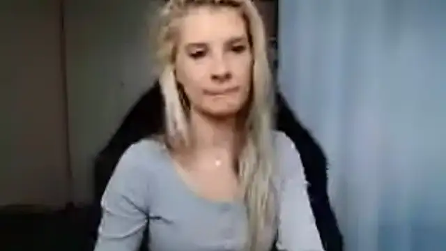 KristineGlow webcam
