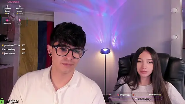 mikeyvioleta_ (Ask my age) - 🥵𝙁𝙡𝙖𝙨𝙨 𝘼𝙨𝙨 𝙞𝙣 𝙙𝙤𝙜𝙜𝙮 + Zo