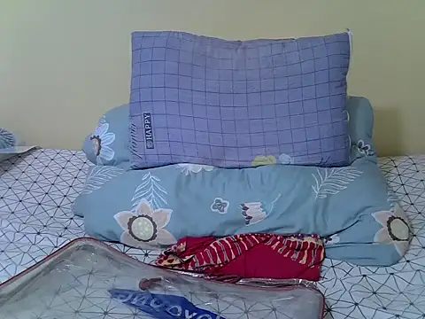 Darkchocolatequeen webcam