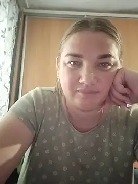 MiyaOlliver webcam
