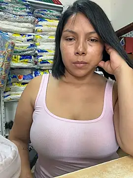 isabella__luna (Ask my age) - Flash my ass + Oil Ass 🔥🔥