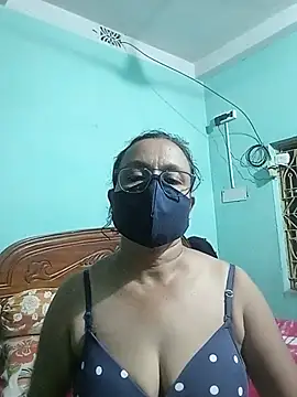 MoonLusty webcam