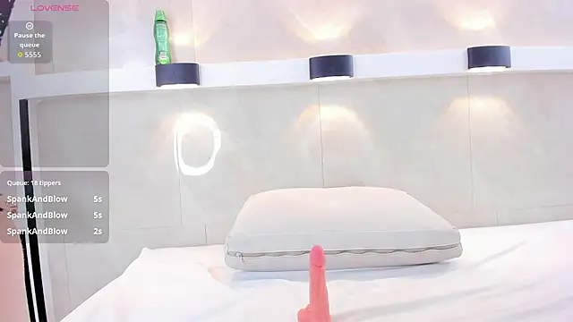 sophie_harvey webcam
