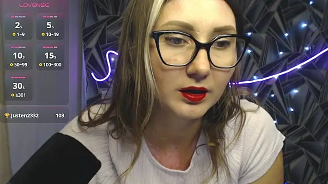 NikkiKisss webcam