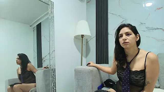 RenataBloom webcam