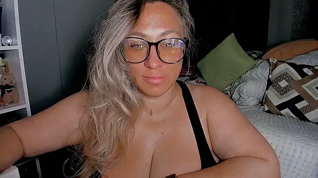 cumonmy_tits - CumOnMy_Tits's free webcam - UK Sex Cams