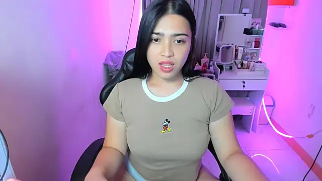 BubbbleButtDemi live sex cam