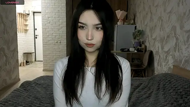 Qwami_Amie webcam