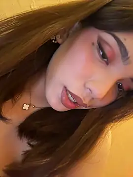 Esayabella - Trans webcam sex chat