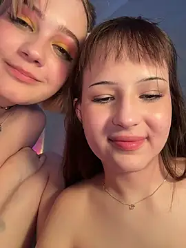 TwixGirlssXX webcam
