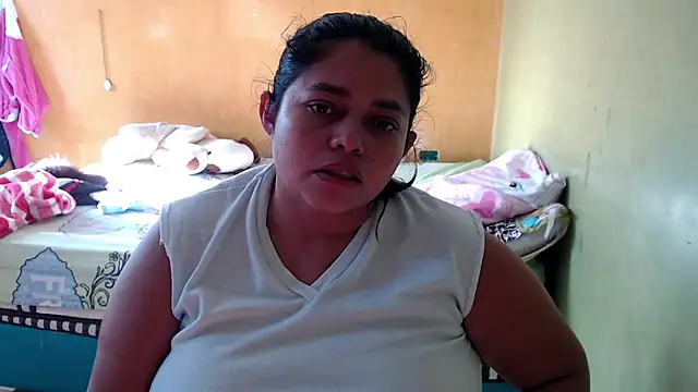 yulieth_bbw webcam