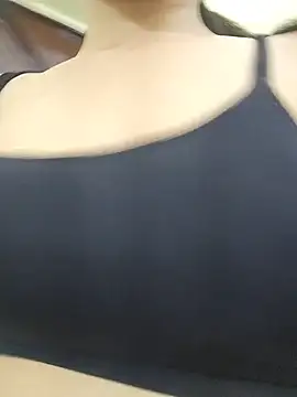 CuteSarikaLIVE webcam
