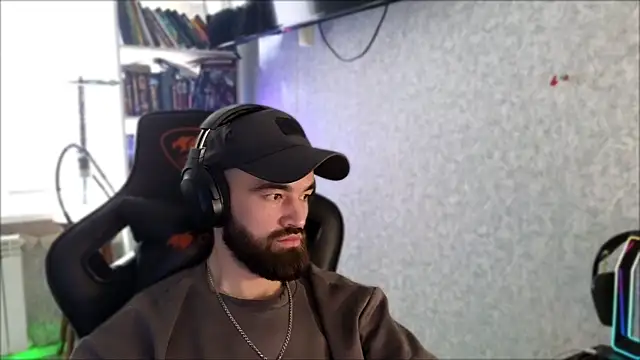 _Serious_Man webcam
