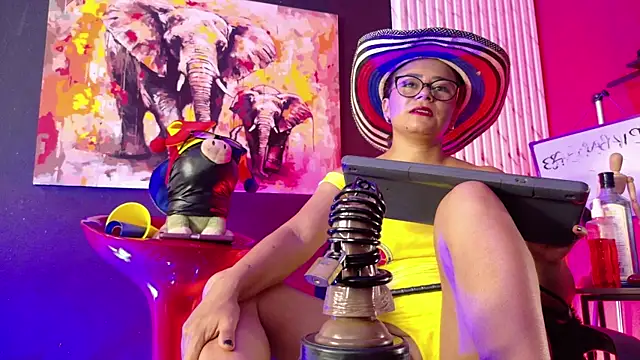 MistressSlut1 webcam