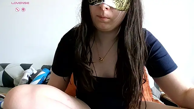 Petite_coquine_poilue webcam