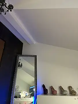 bellakarma - BellaKarma's free webcam - UK Sex Cams