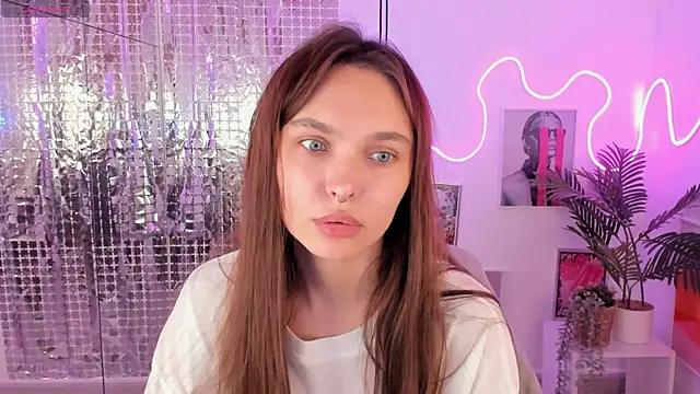 ChloeSunny webcam
