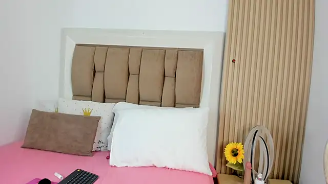 luna_bellucci webcam