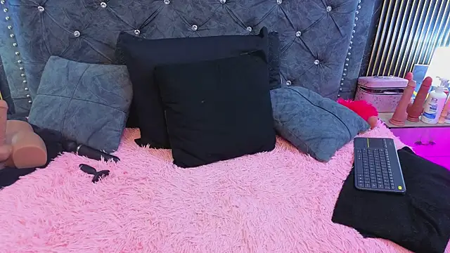 AlexandraNoxx webcam