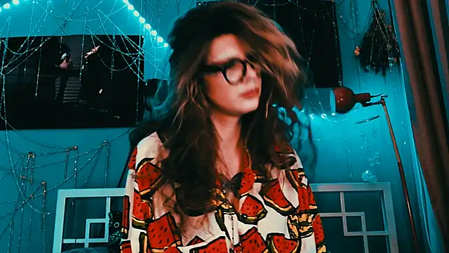 VivienDarkbloom webcam