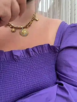 SummerHoney webcam