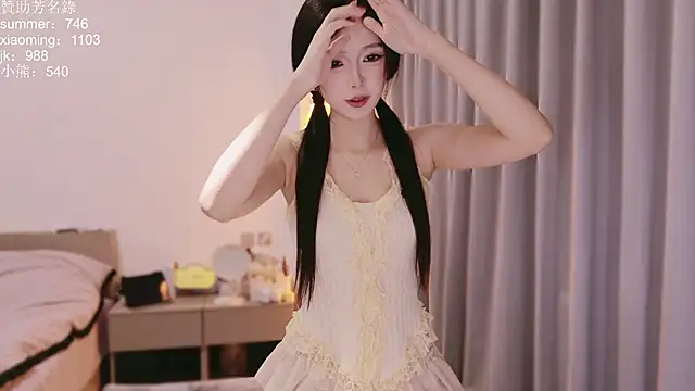 美女Apple-228在线直播