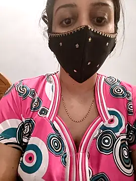 Tamil_shalini live cam on StripChat