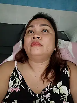 Sweetlorie_83 webcam