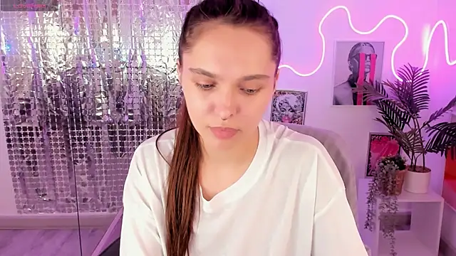 ChloeSunny webcam