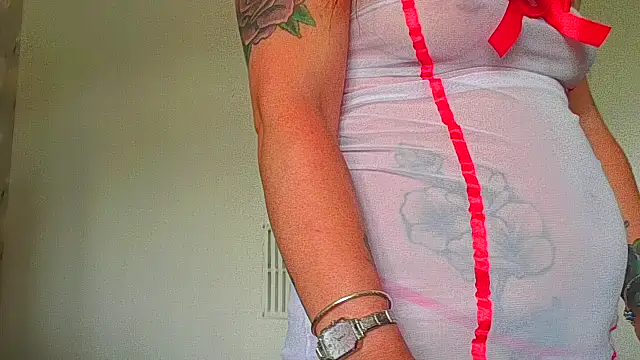 LucyRoseMae webcam