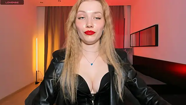 dakotamabs - DakotaMabs's free webcam - UK Sex Cams