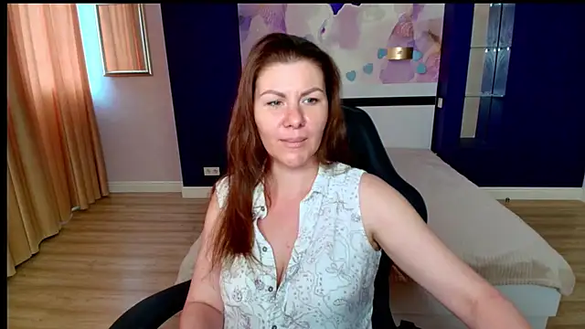 LunaKissesx webcam