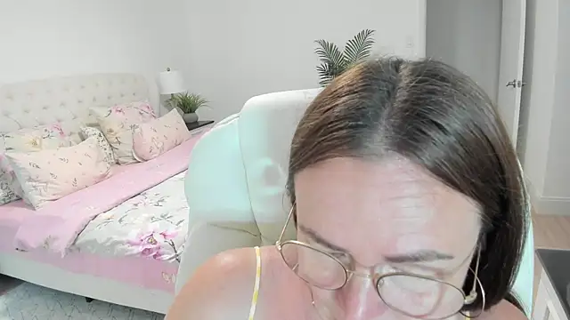 Vika73 webcam