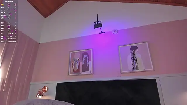 elodie_walker webcam