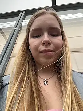 Liza_risky webcam