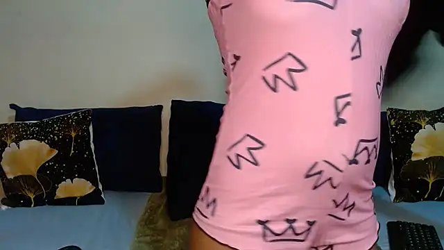 DiamondLuv29 webcam