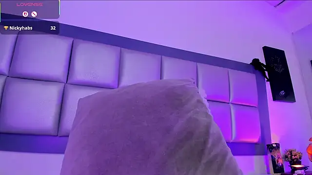 april_jones05 webcam