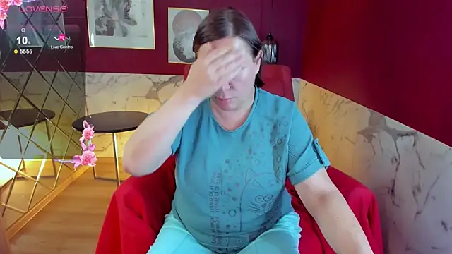 KellyPerfection webcam