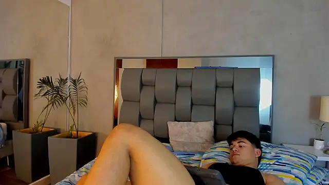 charlie___musk (M twink) - Let´s cum together!