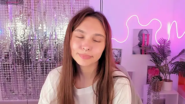 ChloeSunny webcam