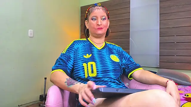 Hadde_multisquirt webcam