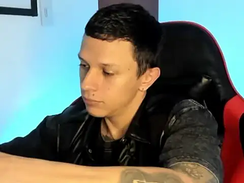 Masterdave7 live sex cam