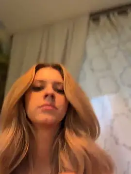 Love_Bri webcam