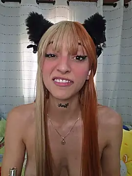 Dani-peggin webcam