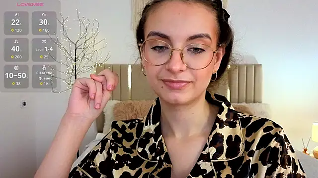 Real_cutie1 webcam